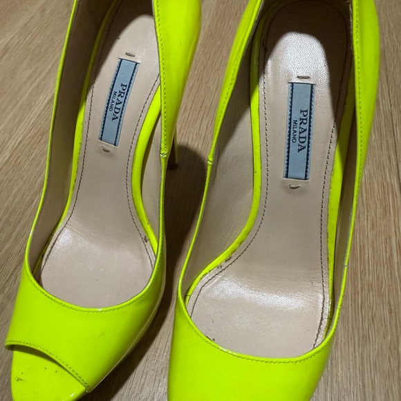 Prada neon peep toe pumps sz 37.5 - Picture 4 of 7
